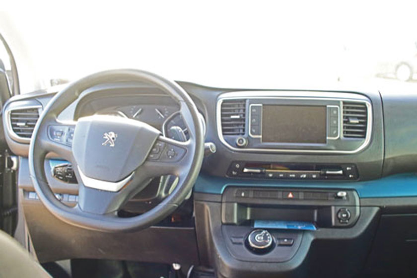 Peugeot Traveller L3 2.0 Blue HDi.