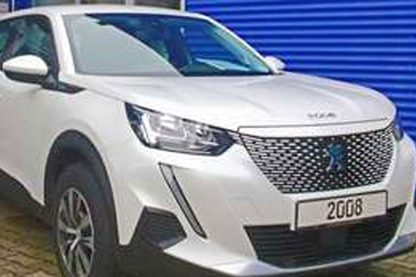 Peugeot e-2008 Active
