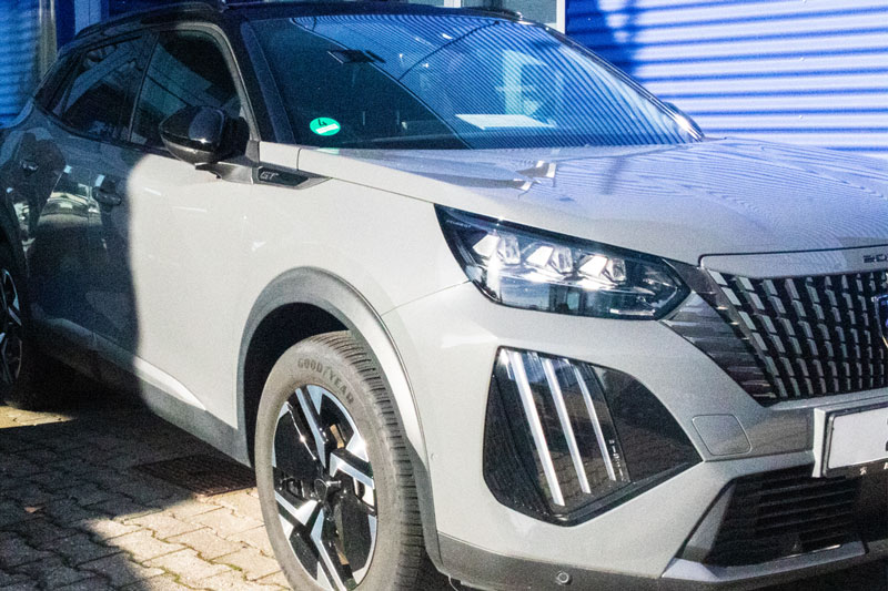 Peugeot 2008 GT PURETECH 130 EAT8